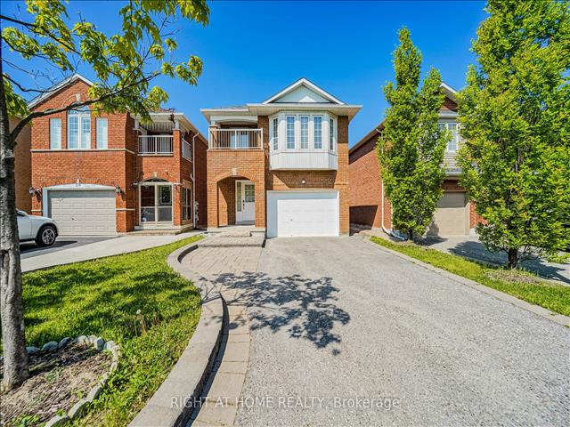 105 Monteith Cres