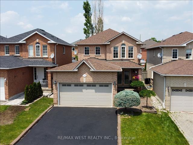 143 Colombo Cres