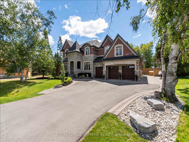 11 Hawman Ave